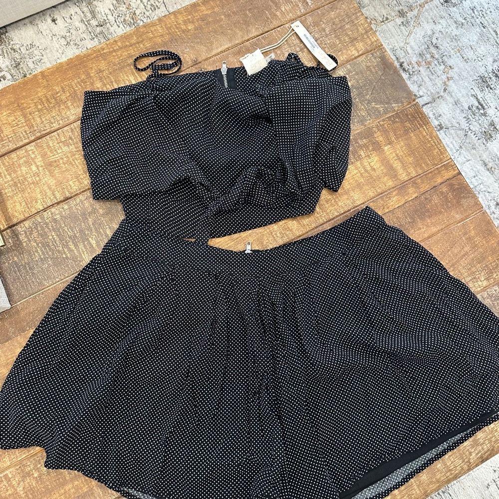 NWT Black and White Polka Dot Crop and Floaty Short Set Size L